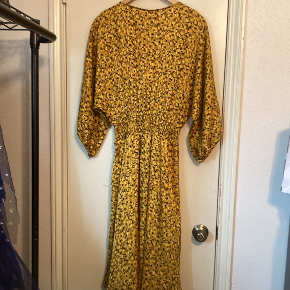 Anthropologie| Marigold Midi Dress | Sz Small. Pre owned condition - Picture 7 of 10